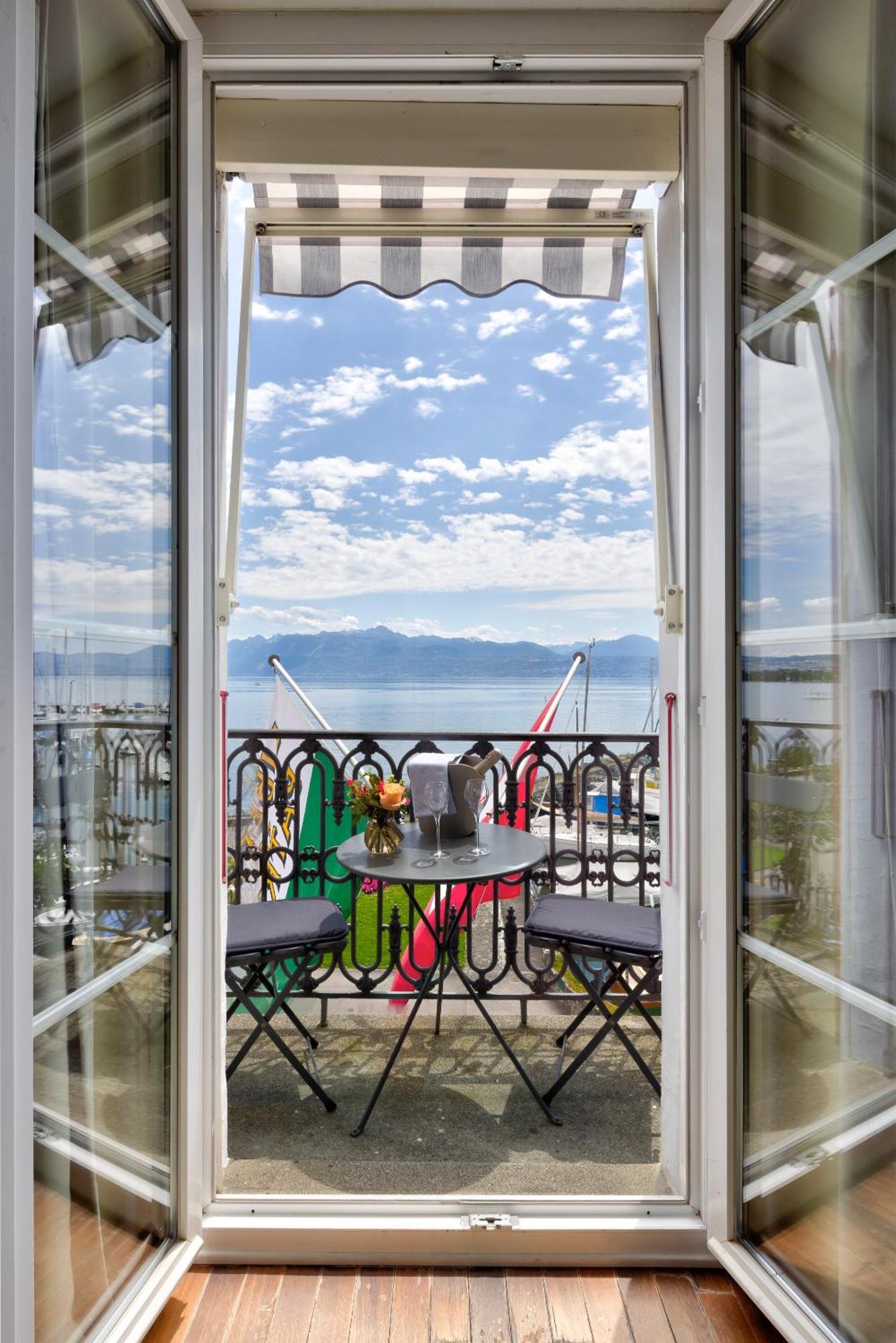 Romantik Hotel Mont Blanc Au Lac Morges Exteriör bild