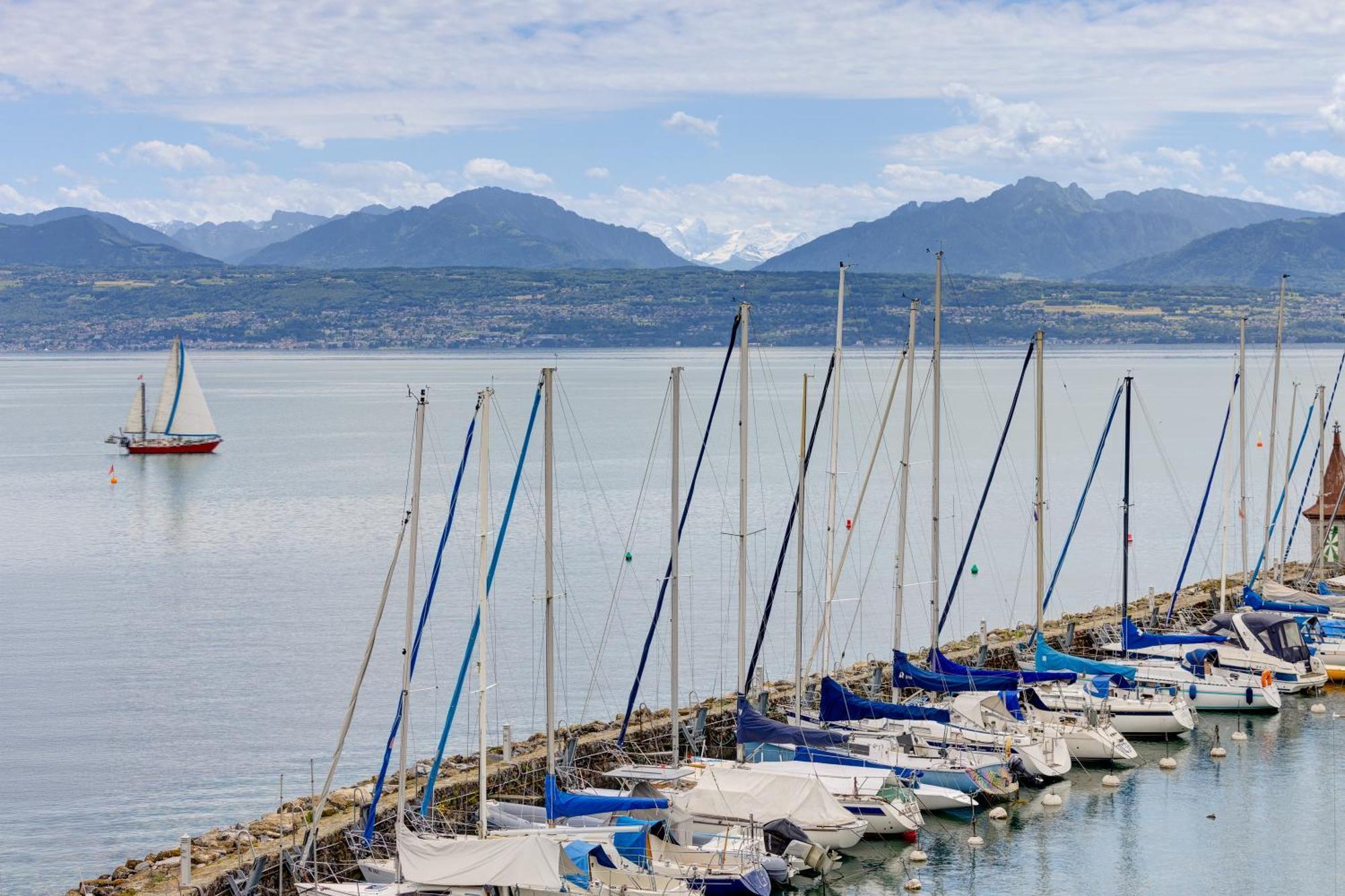 Romantik Hotel Mont Blanc Au Lac Morges Exteriör bild